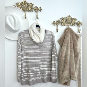 Light knit cotton blend sweater L ptp 22”